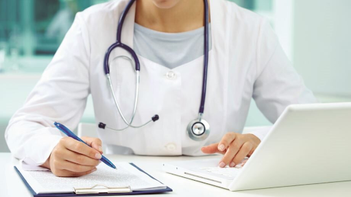¿QUÉ ES LA COLANGITIS?: TIPOS, SÍNTOMAS Y CAUSAS