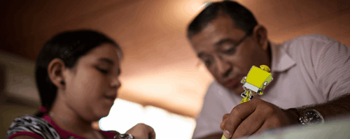 Fundahígado acompaña a padres y maestros en su proceso